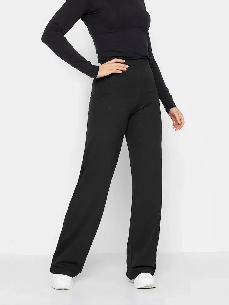 Dressing Up or Down: Styling Your Black Wide Leg Yoga Pants for Any Occasion