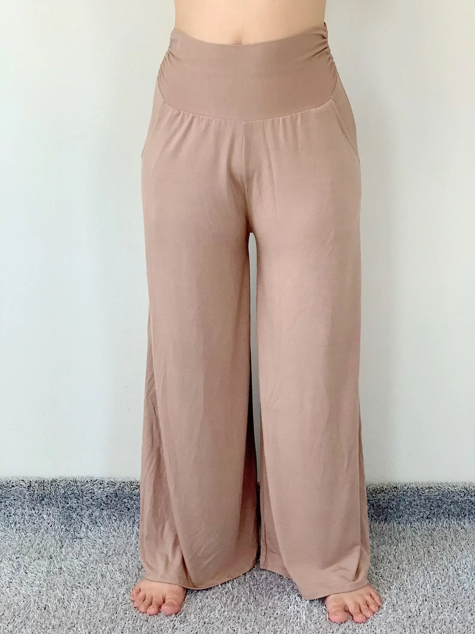 How to Choose the Right Wide Legged Yoga Pants for You