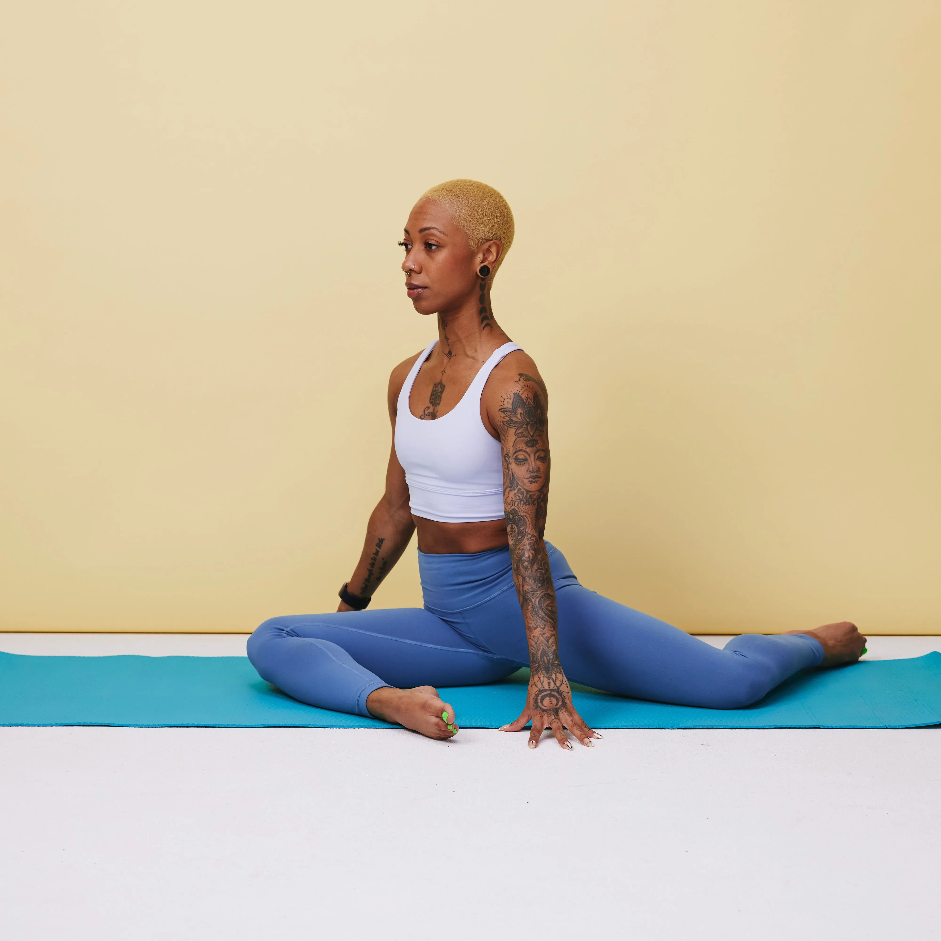 Simple Methods: How to Stretch Out Yoga Pants at Home