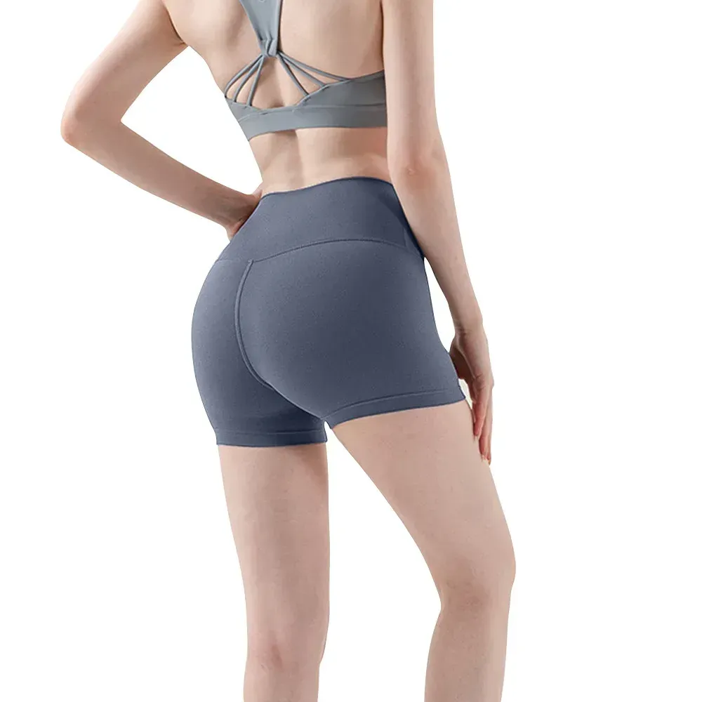 Surviving the Sweat: What Makes Hot Yoga Pants and Tights Work?