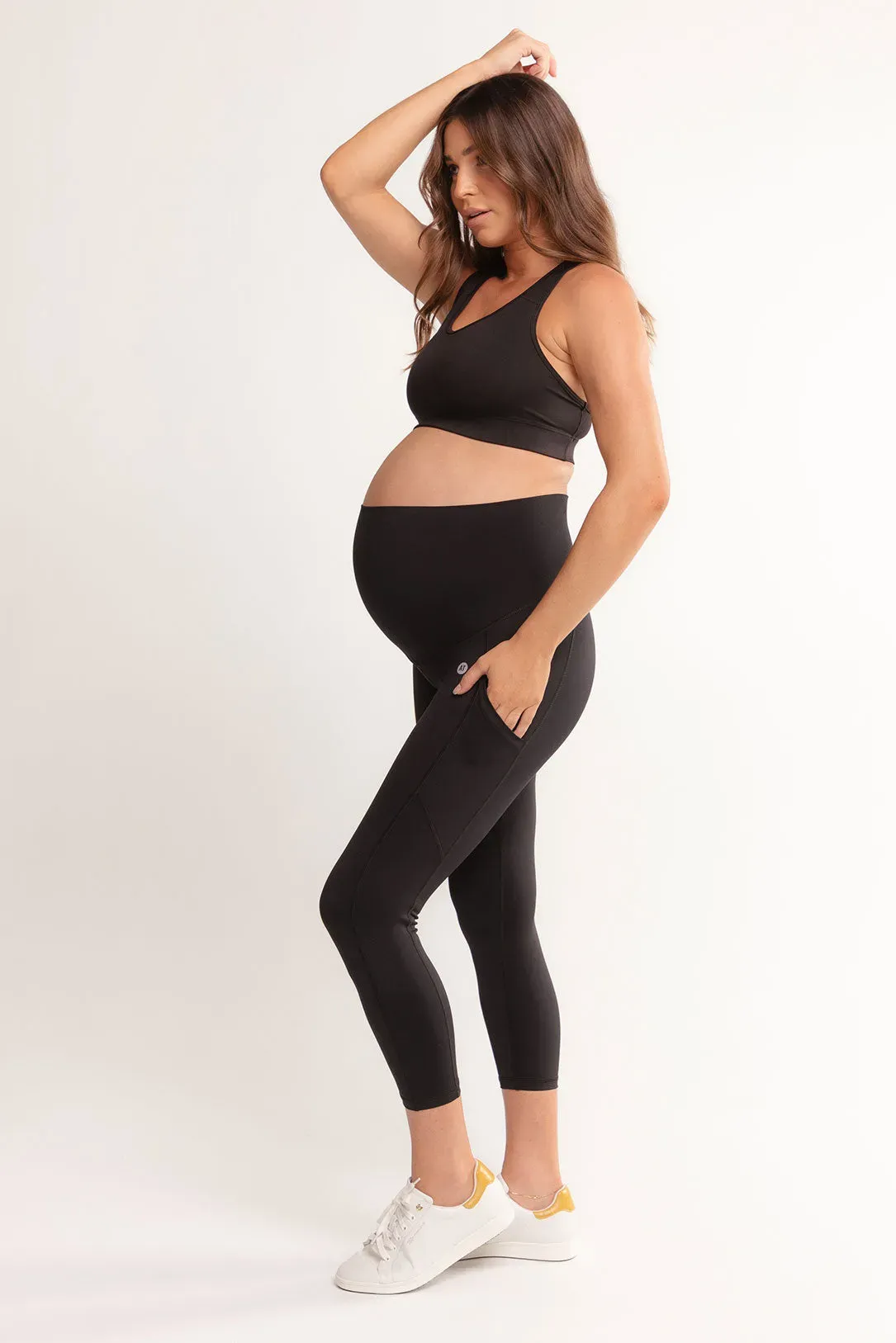 Tight Yoga Pants During Pregnancy: The Big Question