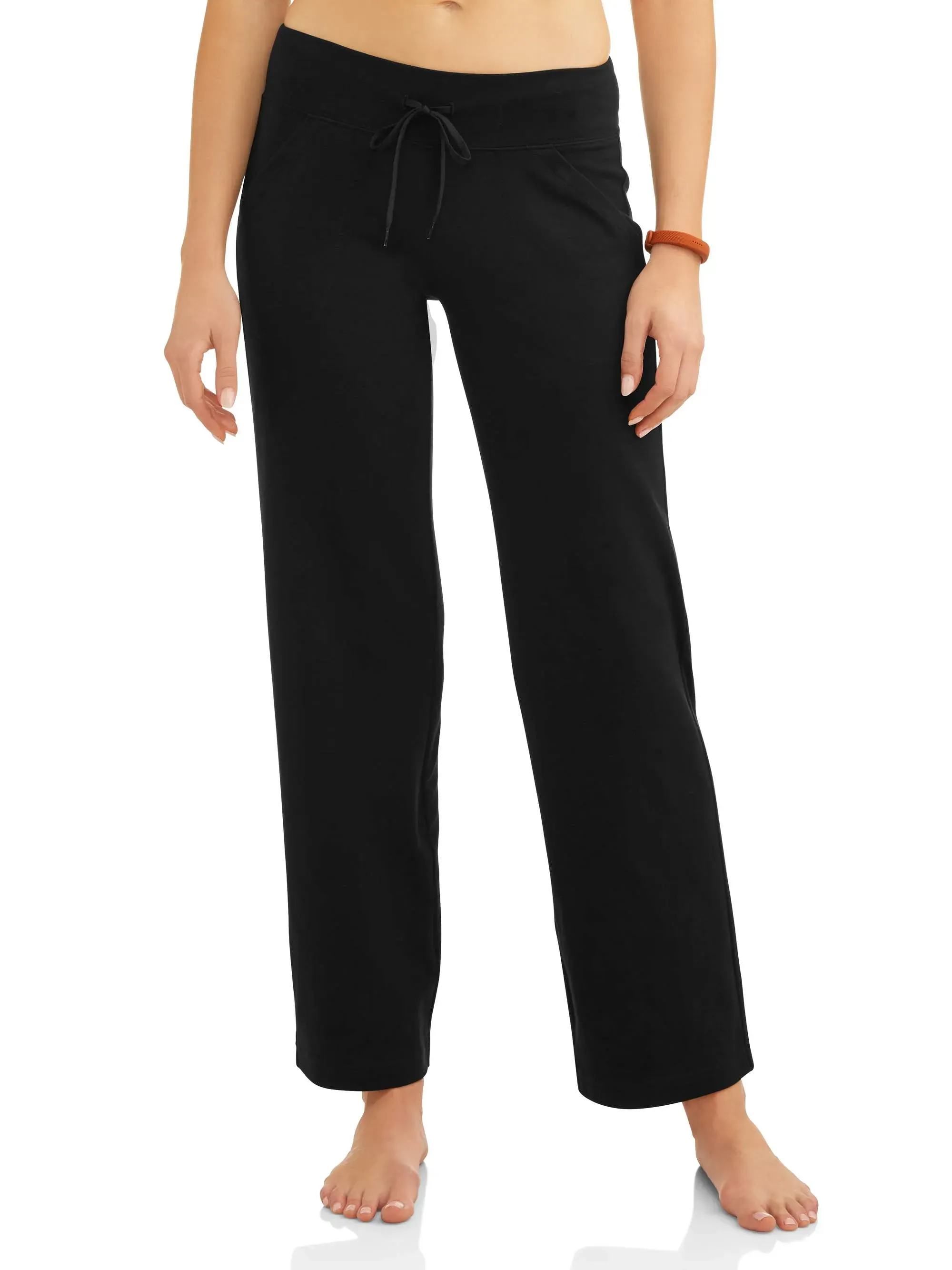 Why Relaxed Fit Yoga Pants Are Your Wardrobe MVP